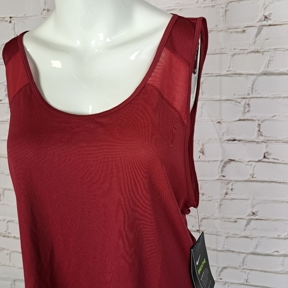 Nike Dry Fit Athletic Tank Top - Picture 3 of 8